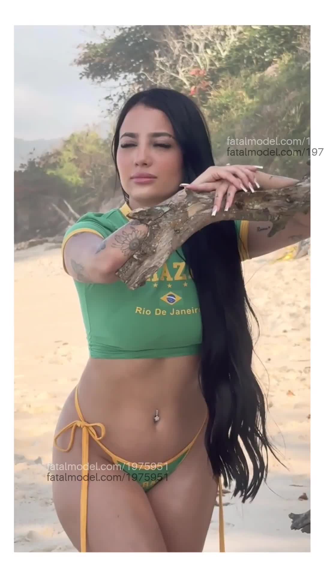 Acompanhante mulher morena (o) de olhos castanhos - Beatriz Rodrigues