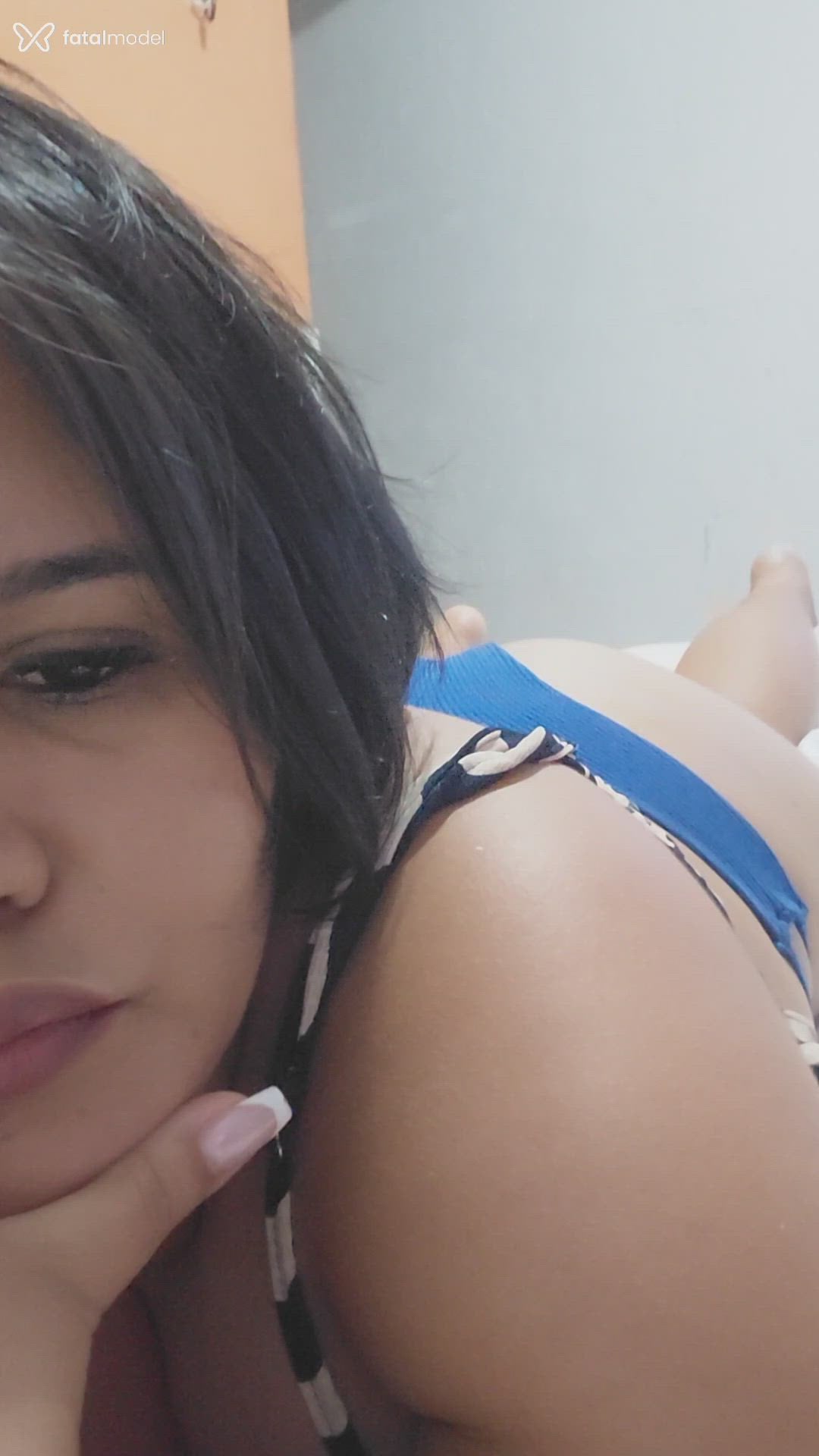 Acompanhante mulher morena (o) de olhos castanhos - Aurora Solys