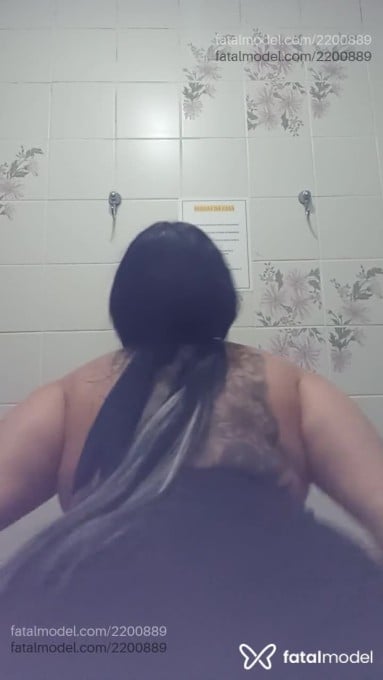 Acompanhante mulher com cabelo castanho de olhos mel em Guarujá Acompanhante mulher com cabelo castanho de olhos mel em Guarujá - Ketily Lorrany