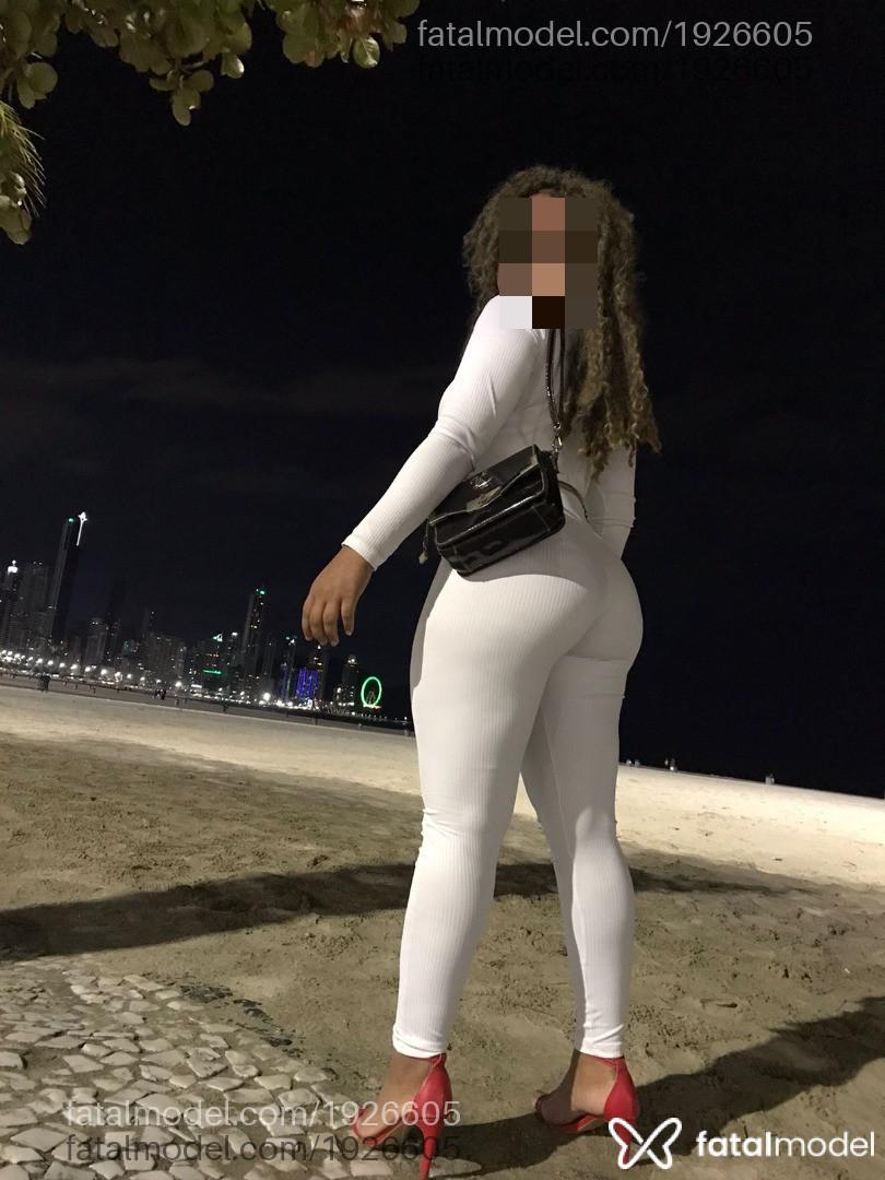 Acompanhante mulher morena (o) de olhos pretos em Tijucas - Duquesa