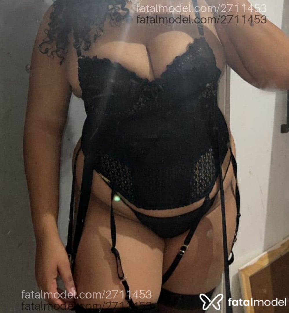 Acompanhante mulher morena (o) de olhos pretos em Virtual - Perola