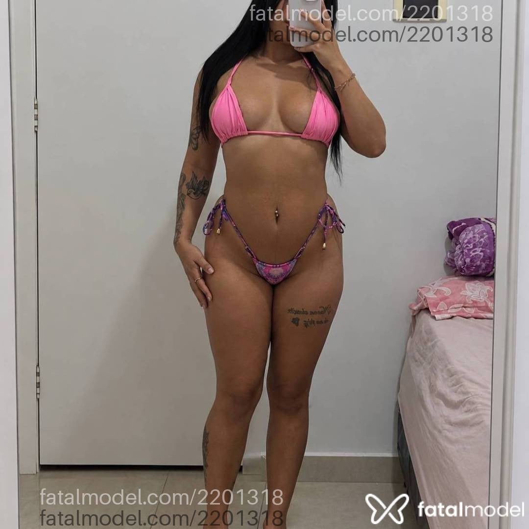 Acompanhante mulher morena (o) de olhos castanhos - Jade