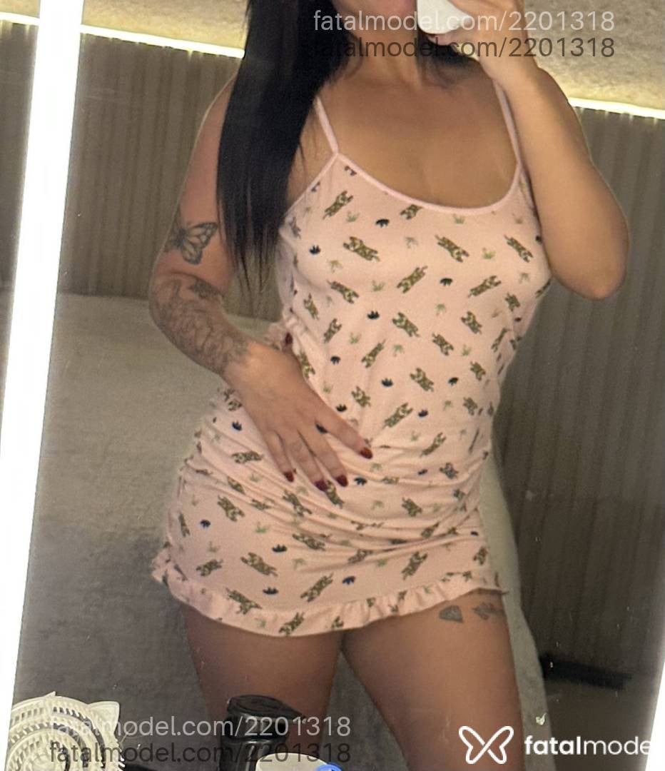 Acompanhante mulher morena (o) de olhos castanhos - Jade