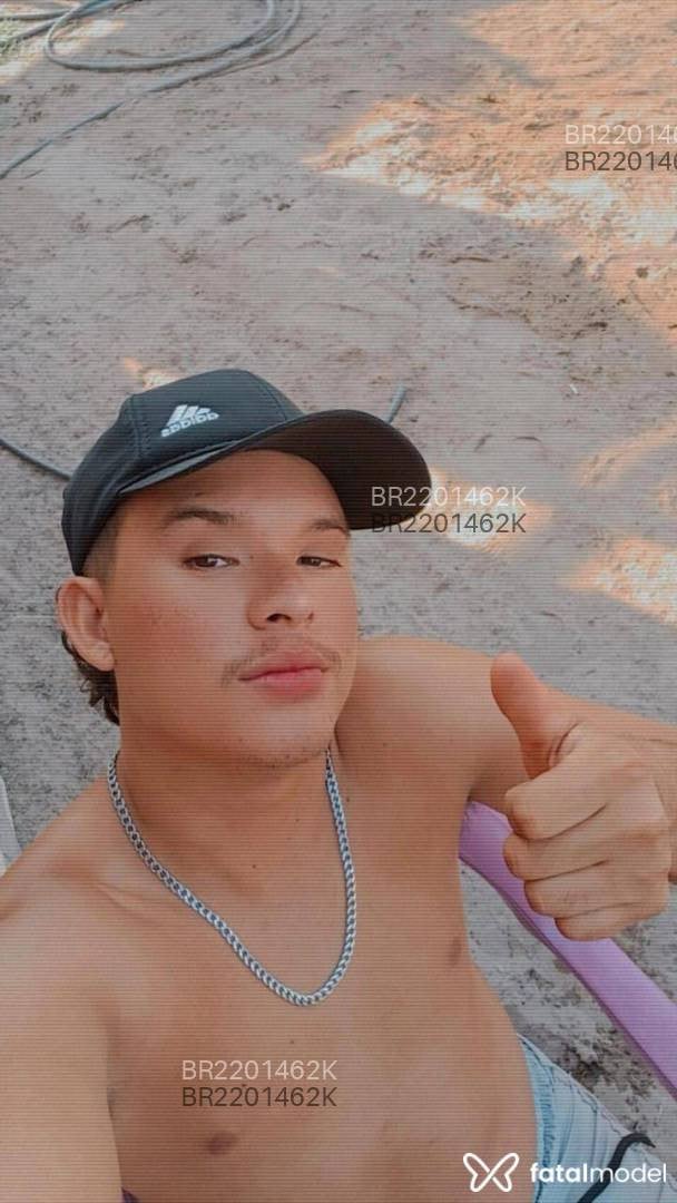 Acompanhante homem com cabelo castanho de olhos castanhos em Itaituba Acompanhante homem com cabelo castanho de olhos castanhos em Itaituba - Silva