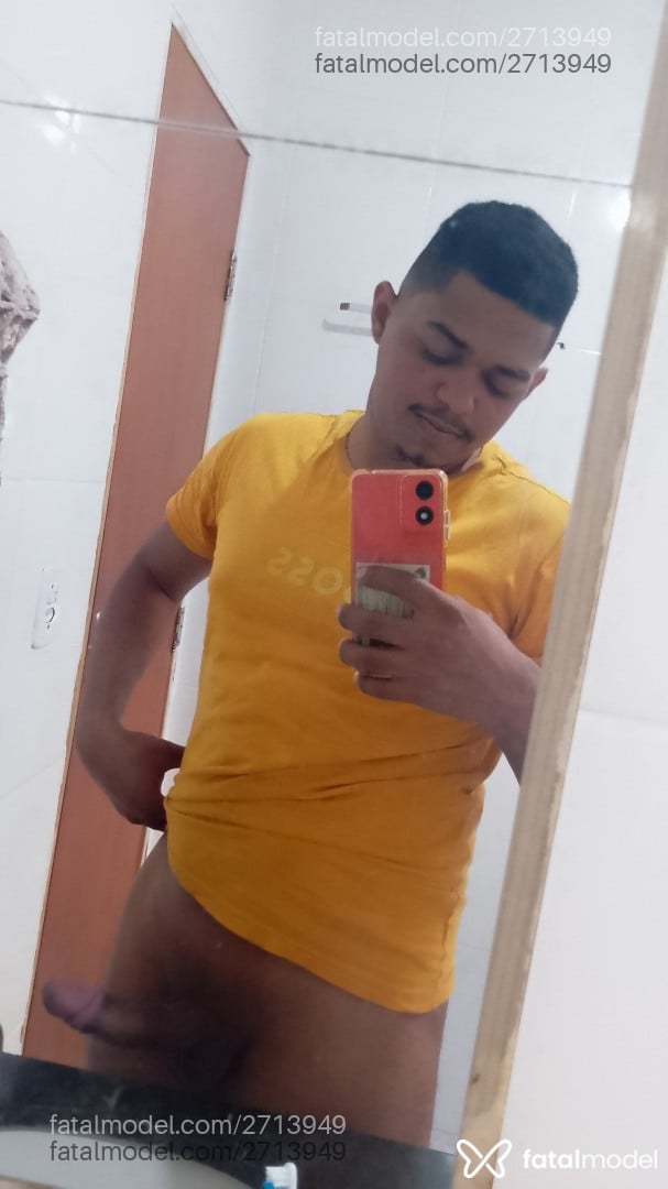 Acompanhante homem morena (o) de olhos castanhos em Aparecida de Goiânia - Souza