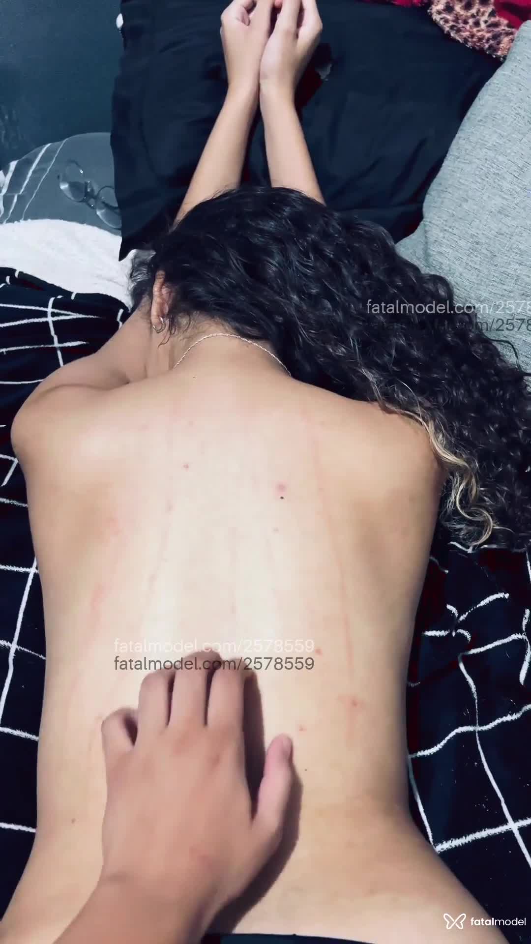 Acompanhante mulher com cabelo castanho de olhos castanhos em São Paulo - Biatriz Bitencourt