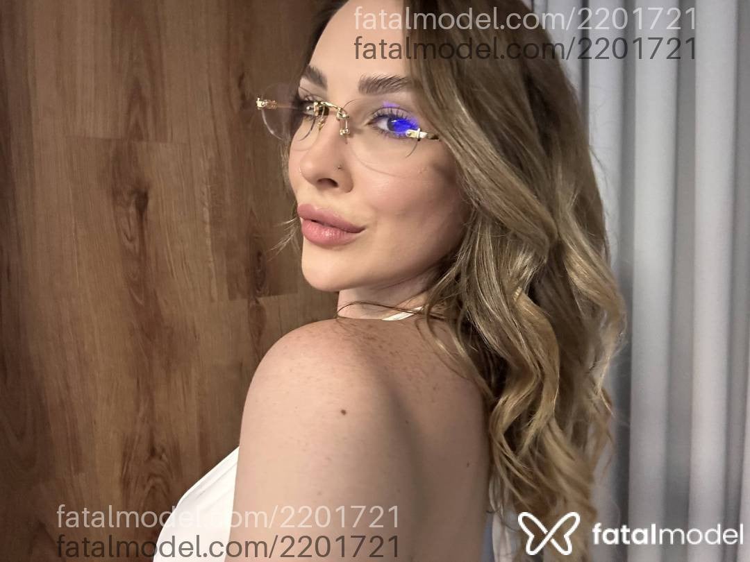 Acompanhante mulher loira (o) de olhos verdes em Pato Branco - Alessandra