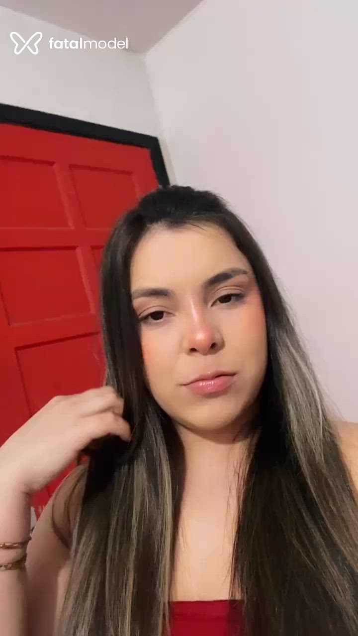 Acompanhante mulher morena (o) de olhos pretos - Nanah