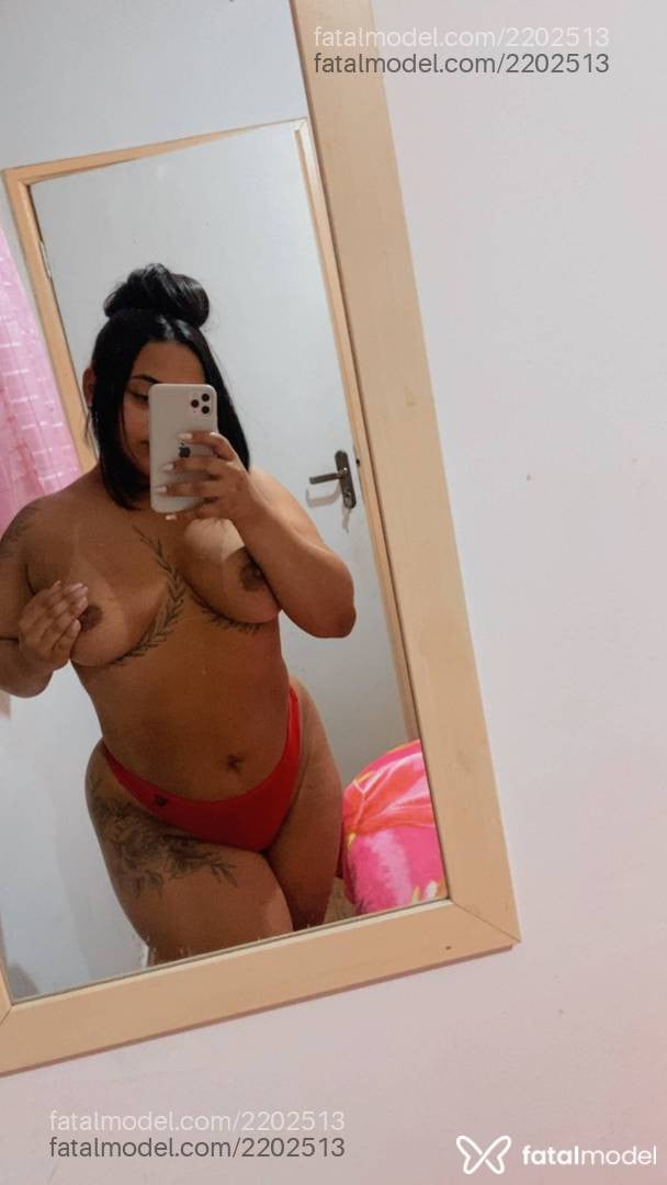 Acompanhante mulher morena (o) de olhos castanhos - Kiara