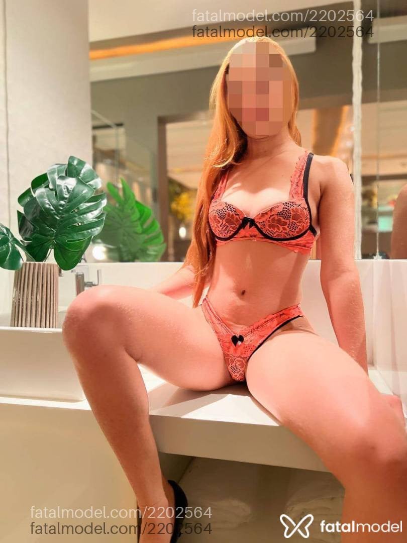 Acompanhante mulher ruiva (o) de olhos castanhos - Paloma Ferrari