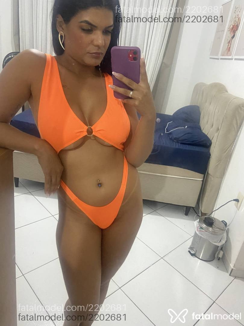 Acompanhante mulher morena (o) de olhos mel - Rayssa