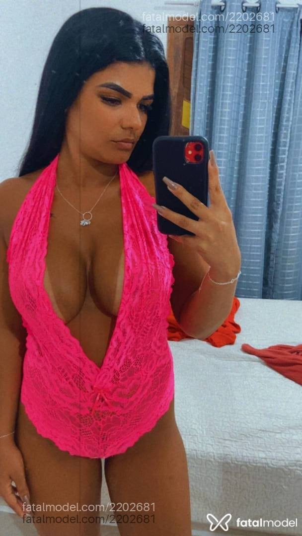 Acompanhante mulher morena (o) de olhos mel - Rayssa