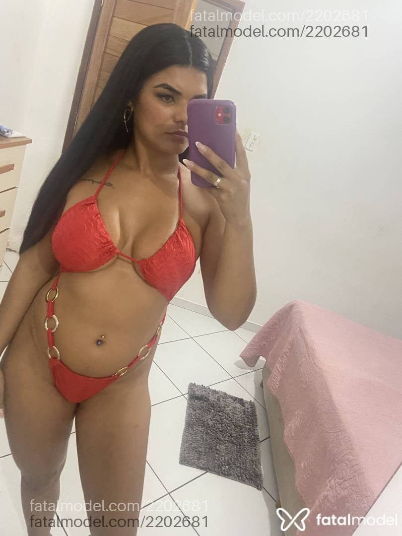 Acompanhante mulher morena (o) de olhos mel - Rayssa