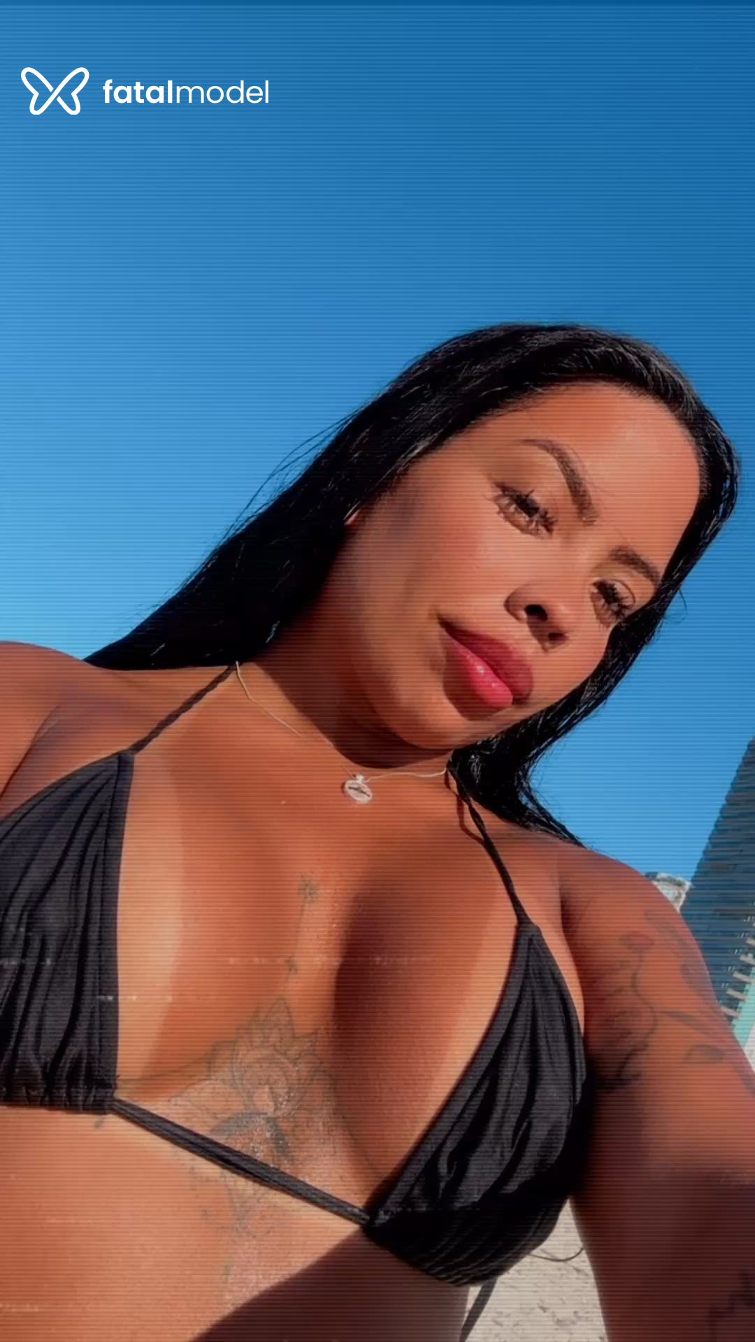 Acompanhante mulher morena (o) de olhos pretos - Giovanna liz Acompanhante mulher morena (o) de olhos pretos - Giovanna liz