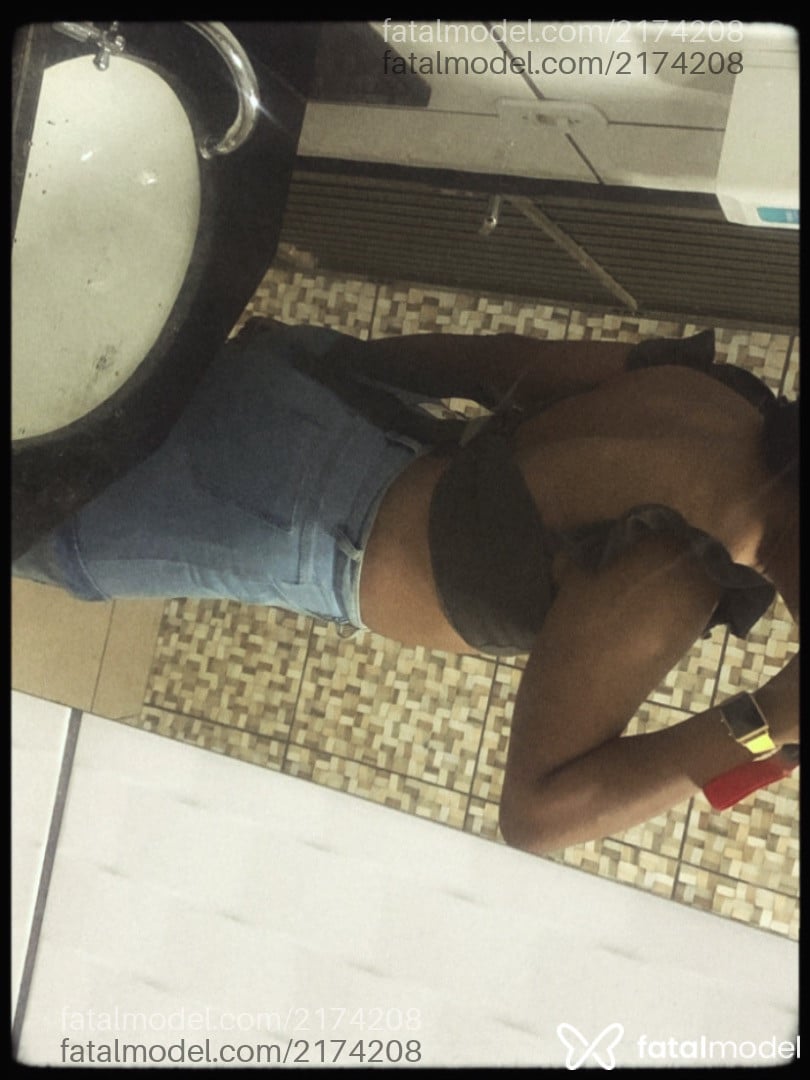 Acompanhante mulher trans morena (o) de olhos castanhos em Capanema - Vitória