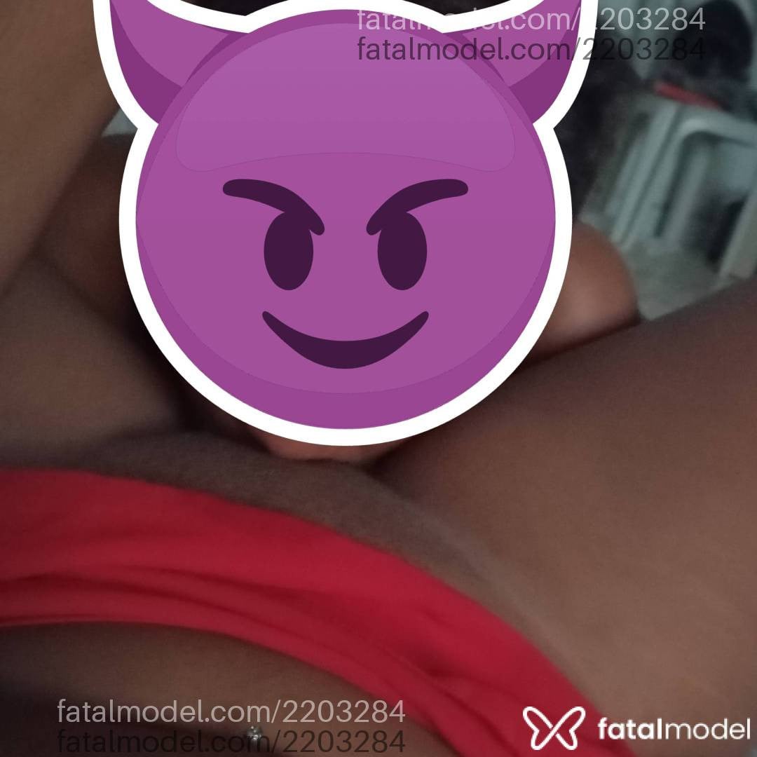 Acompanhante mulher morena (o) de olhos castanhos - Ane Morena Acompanhante mulher morena (o) de olhos castanhos - Ane Morena