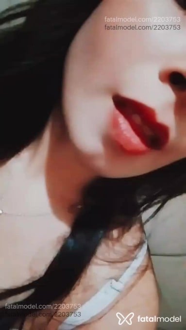 Acompanhante mulher com cabelo castanho de olhos castanhos em Campinas - Verônica