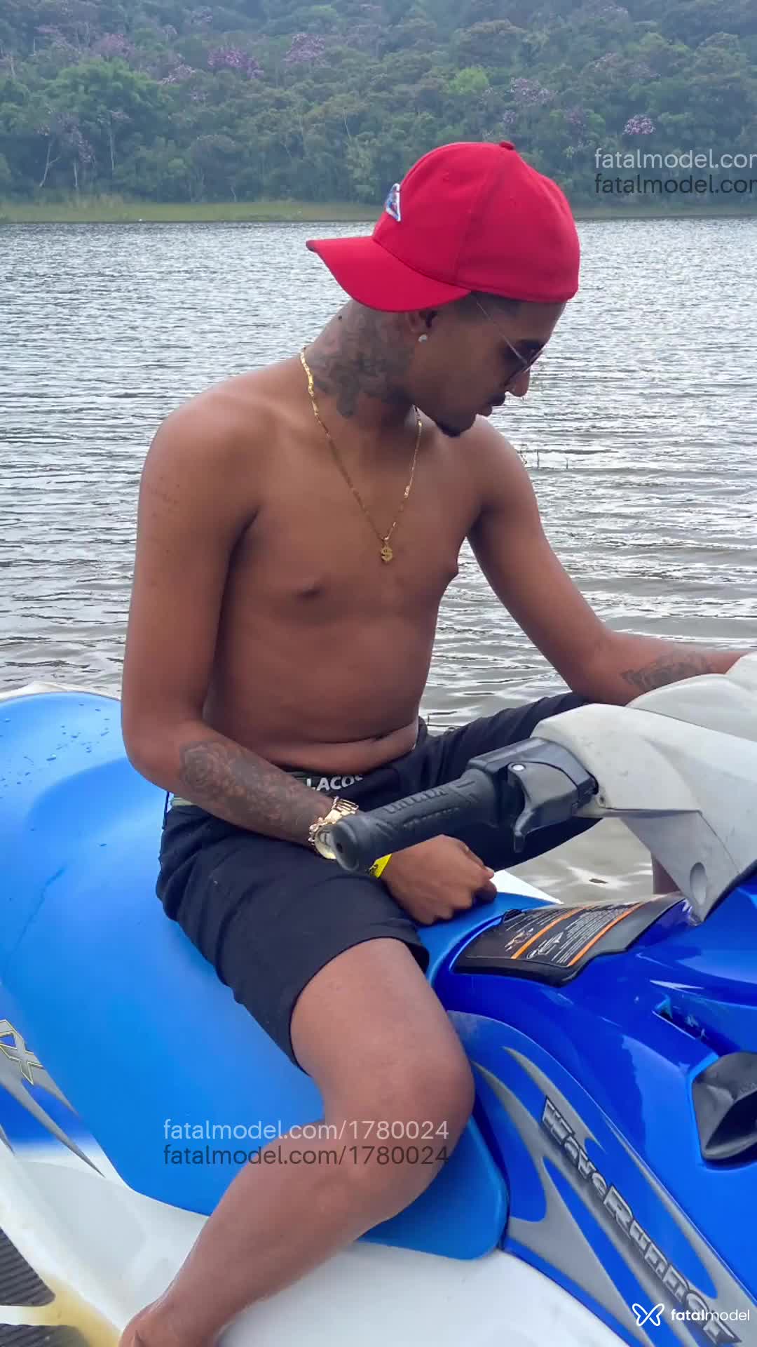Acompanhante homem morena (o) de olhos pretos em Serrinha Acompanhante homem morena (o) de olhos pretos em Serrinha - Douglinhass