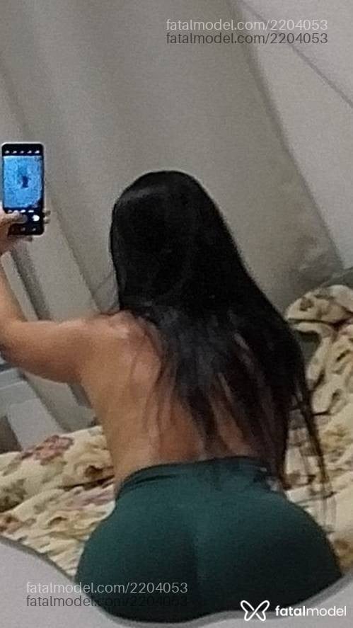 Acompanhante mulher morena (o) de olhos pretos - Allana