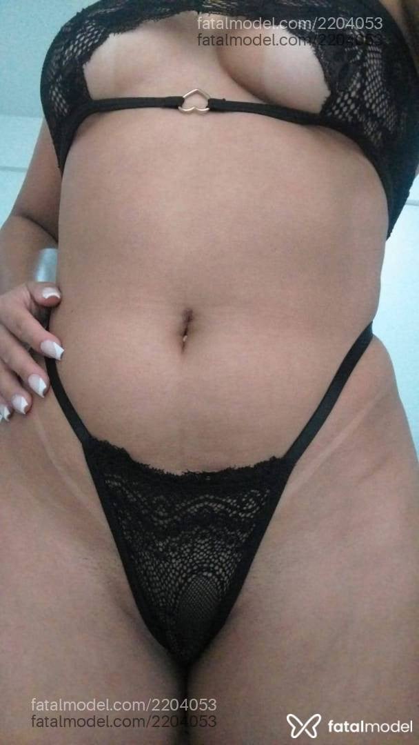 Acompanhante mulher morena (o) de olhos pretos em Londrina - Allana