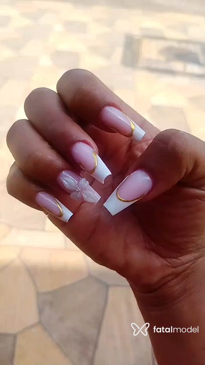 Acompanhante mulher trans morena (o) de olhos pretos - Karol Freitas Acompanhante mulher trans morena (o) de olhos pretos - Karol Freitas