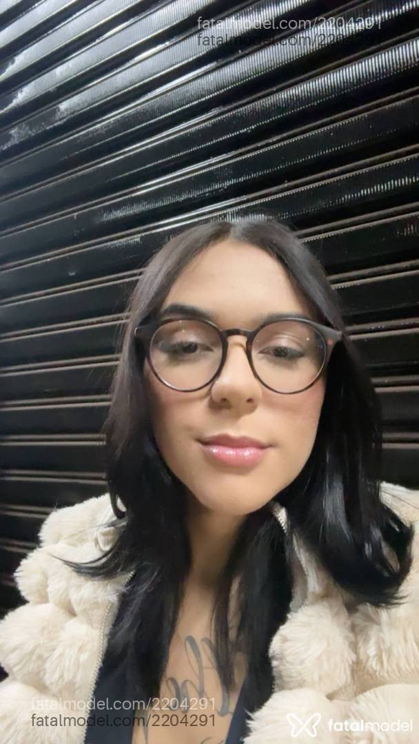 Acompanhante mulher trans morena (o) de olhos castanhos em Sumaré - Brenda