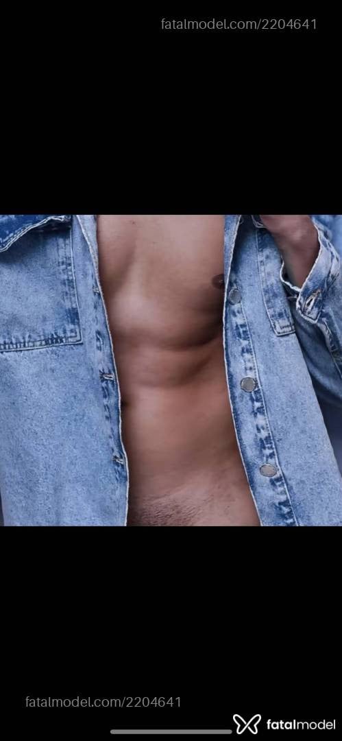 Acompanhante homem morena (o) de olhos castanhos em Maringá - Medeiros