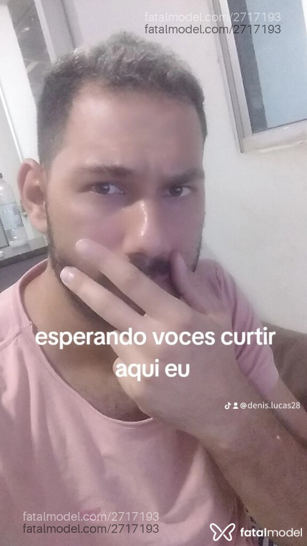 Acompanhante homem com cabelo castanho de olhos mel em Virtual Acompanhante homem com cabelo castanho de olhos mel em Virtual - Lucão