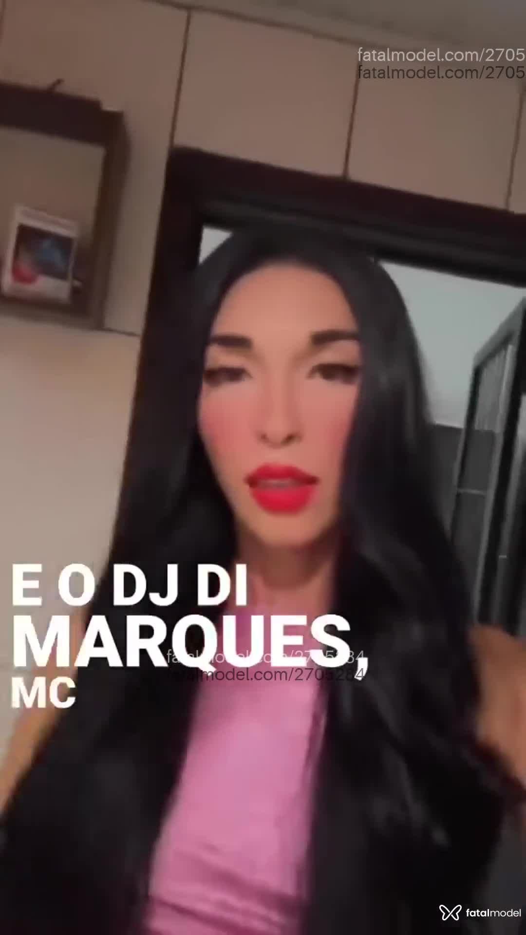 Acompanhante mulher trans morena (o) de olhos castanhos em Porto Alegre - Vitoria Nolasco
