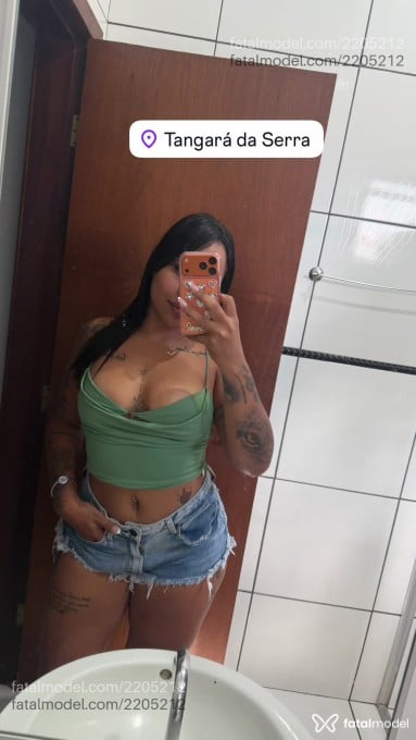 Acompanhante mulher morena (o) de olhos castanhos - Lara Falcão Acompanhante mulher morena (o) de olhos castanhos - Lara Falcão