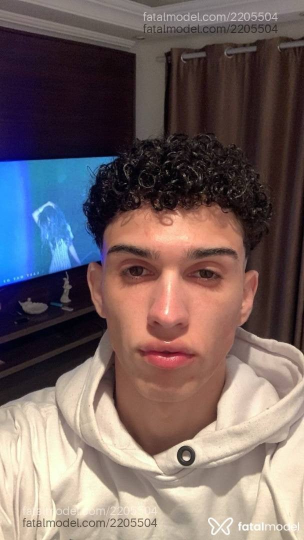 Acompanhante homem morena (o) de olhos castanhos em São Paulo Acompanhante homem morena (o) de olhos castanhos em São Paulo - Mateo Souza