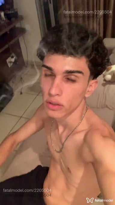 Acompanhante homem morena (o) de olhos castanhos em São Paulo Acompanhante homem morena (o) de olhos castanhos em São Paulo - Mateo Souza