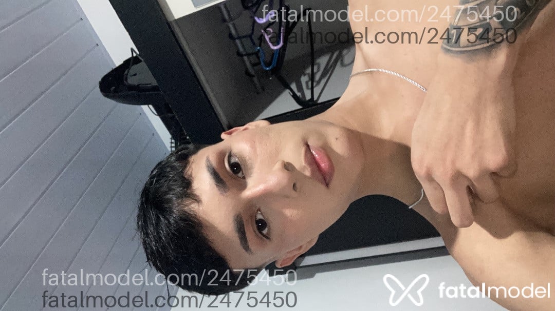 Acompanhante homem morena (o) de olhos pretos em Brusque - Gabriel