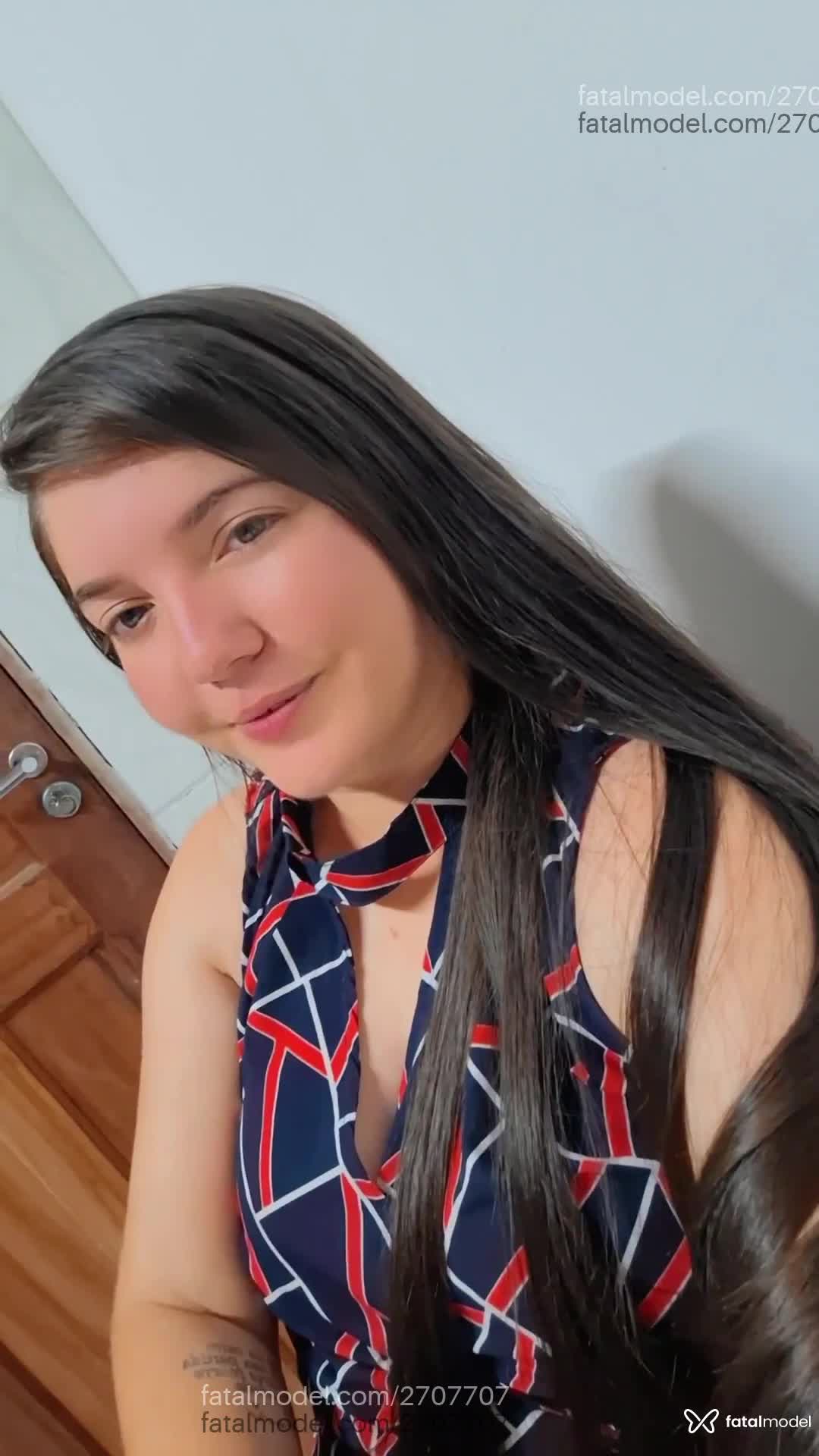 Acompanhante mulher com cabelo castanho de olhos castanhos em Fortaleza - Lis Lima