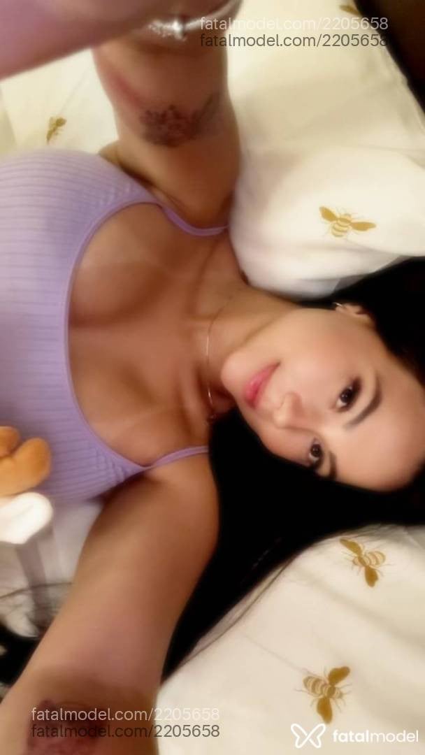 Acompanhante mulher morena (o) de olhos pretos em Londrina - Lorena