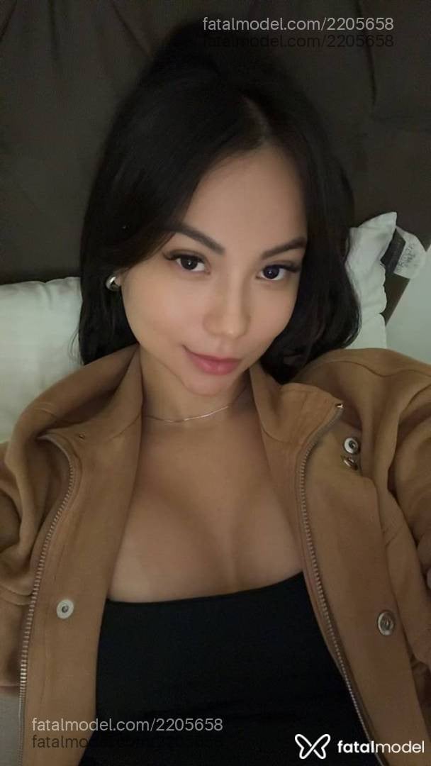 Acompanhante mulher morena (o) de olhos pretos em Londrina - Lorena