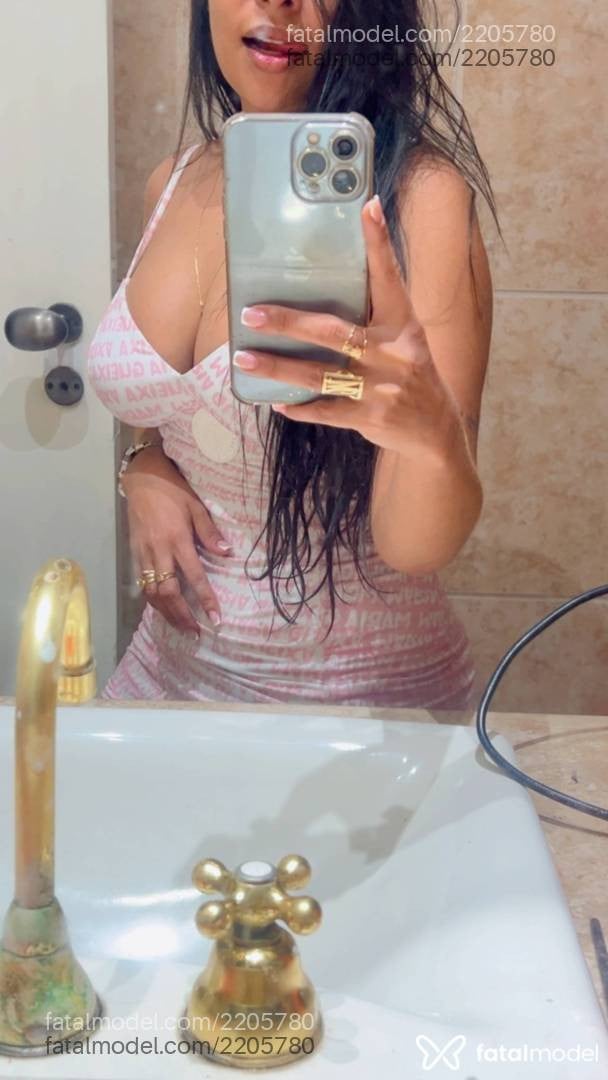 Acompanhante mulher morena (o) de olhos mel - Jessica