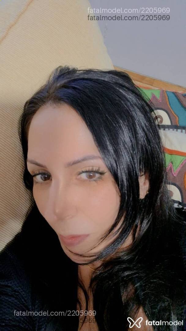 Acompanhante mulher com cabelo castanho de olhos castanhos em Porto Alegre - Luciana
