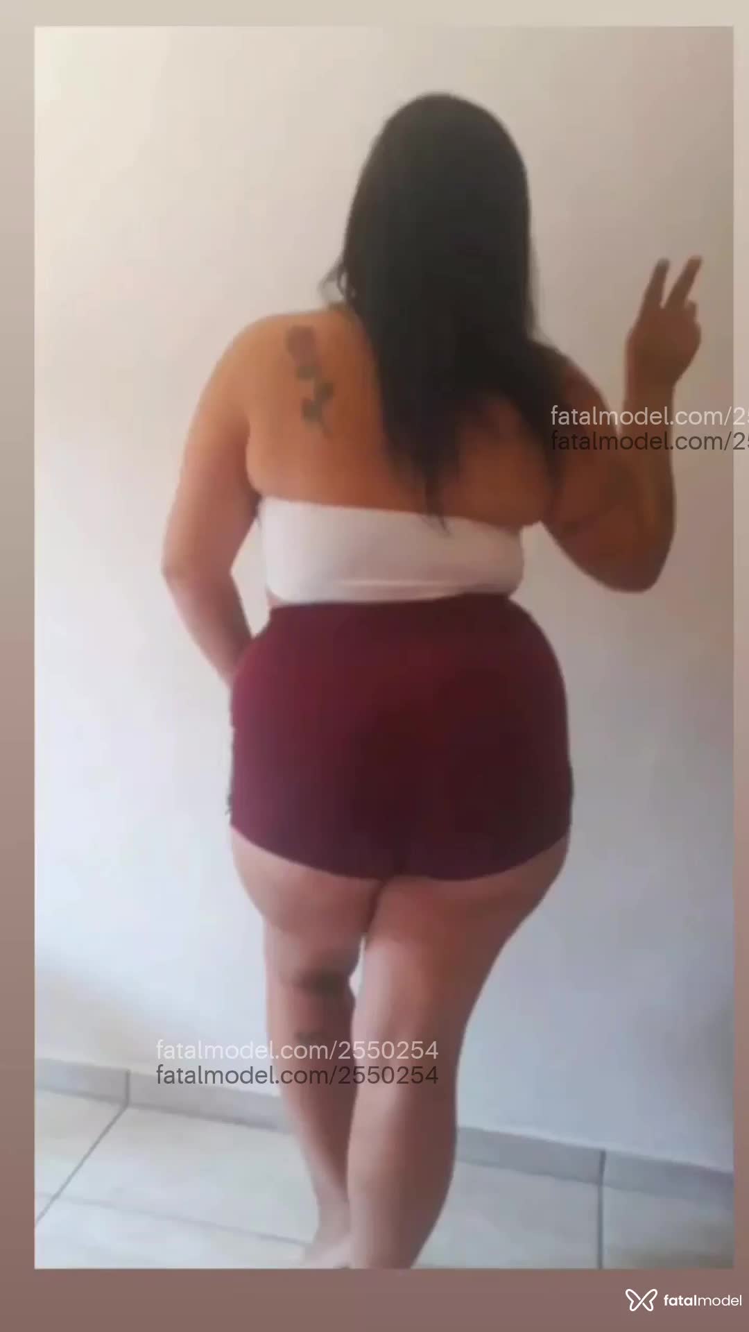 Acompanhante mulher com cabelo castanho de olhos verdes em São João Del Rei Acompanhante mulher com cabelo castanho de olhos verdes em São João Del Rei - Lorrayne