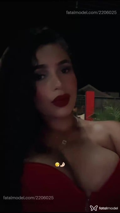 Acompanhante mulher com cabelo castanho de olhos mel em Pontes e Lacerda Acompanhante mulher com cabelo castanho de olhos mel em Pontes e Lacerda - Kemilly
