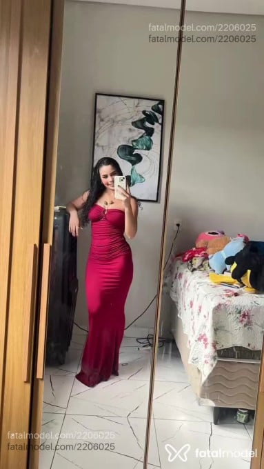 Acompanhante mulher com cabelo castanho de olhos mel em Pontes e Lacerda Acompanhante mulher com cabelo castanho de olhos mel em Pontes e Lacerda - Kemilly