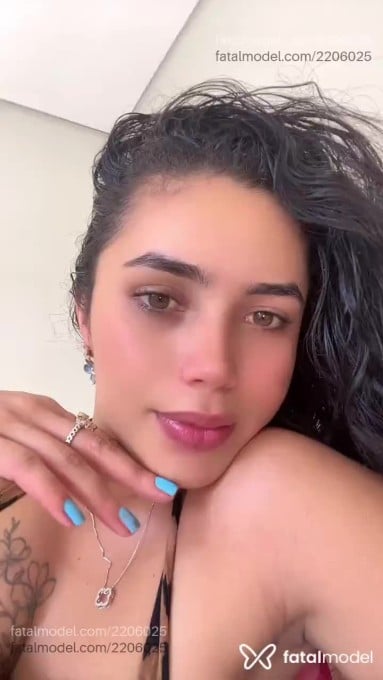 Acompanhante mulher com cabelo castanho de olhos mel em Pontes e Lacerda Acompanhante mulher com cabelo castanho de olhos mel em Pontes e Lacerda - Kemilly