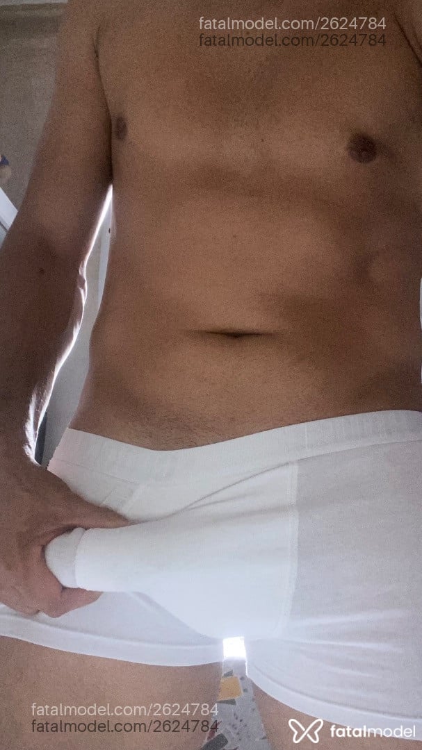 Acompanhante homem morena (o) de olhos pretos em Virtual - Dom