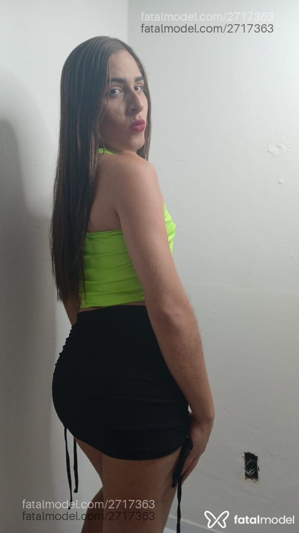 Acompanhante mulher trans com cabelo castanho de olhos castanhos em Fortaleza - Lohanny