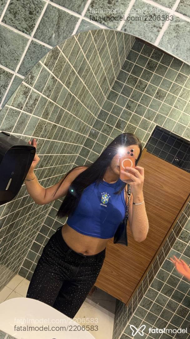 Acompanhante mulher trans morena (o) de olhos castanhos em Juazeiro do Norte - Melissa