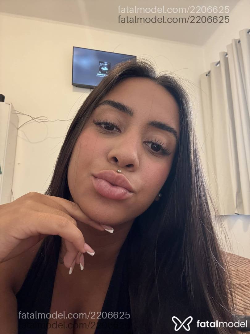 Acompanhante mulher morena (o) de olhos castanhos em Passo Fundo - Yasmin Alves