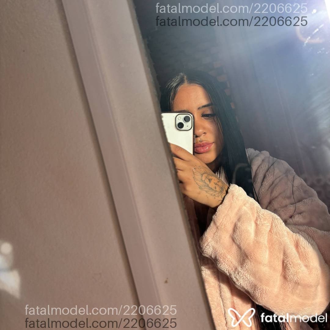 Acompanhante mulher morena (o) de olhos castanhos em Cascavel - Yasmin Alves