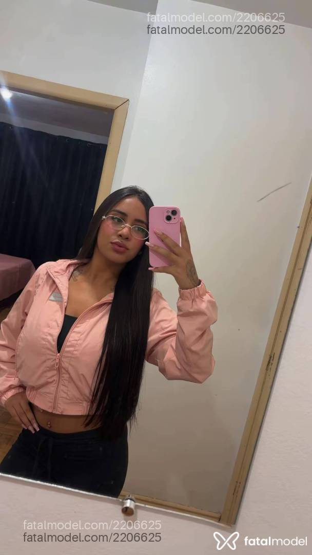 Acompanhante mulher morena (o) de olhos castanhos - Yasmin Alves