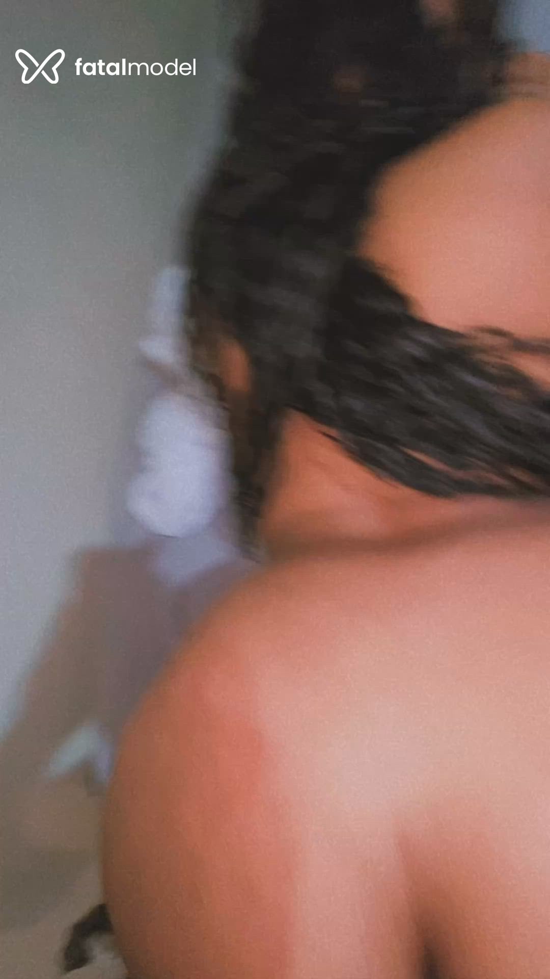 Acompanhante mulher loira (o) de olhos pretos em Joinville Acompanhante mulher loira (o) de olhos pretos em Joinville - Tiffany