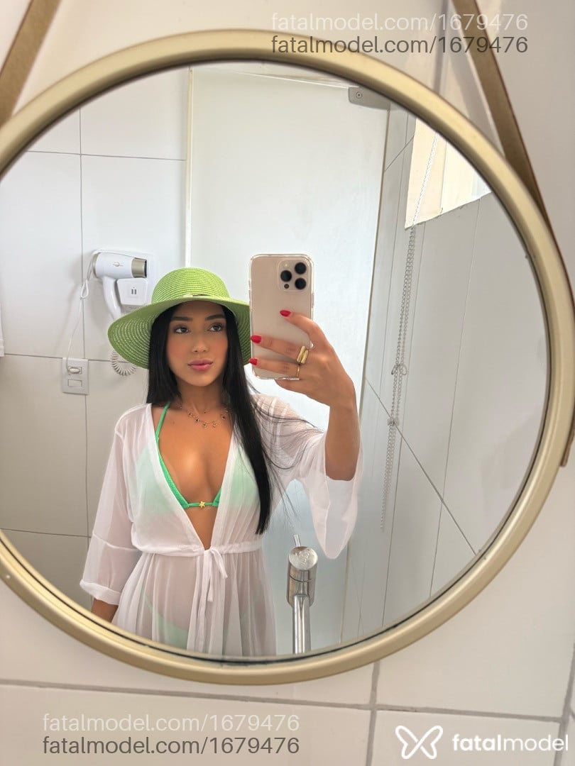 Acompanhante mulher morena (o) de olhos castanhos - Gaby Acompanhante mulher morena (o) de olhos castanhos - Gaby